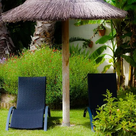 Le Clos De L'olivade Bed & Breakfast